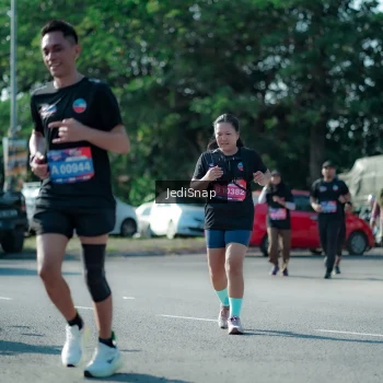 Runner Photo 3976773