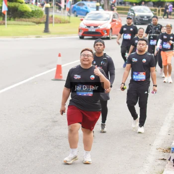 Runner Photo 3976774