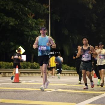 Runner Photo 3976787