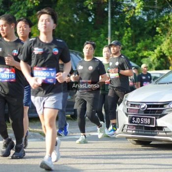Runner Photo 3976818