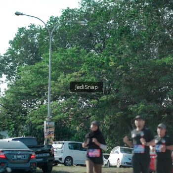 Runner Photo 3976825