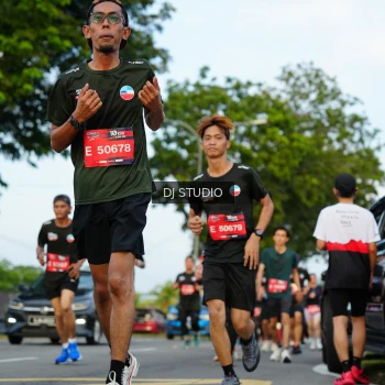 Runner Photo 3976826