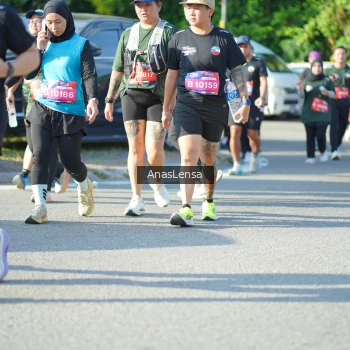 Runner Photo 3976844