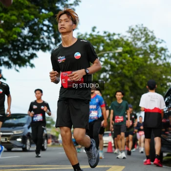 Runner Photo 3976851