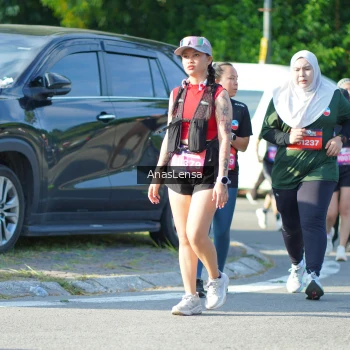 Runner Photo 3976878