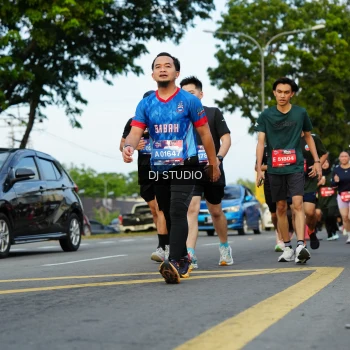 Runner Photo 3976910