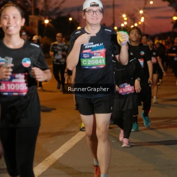 Runner Photo 3976948
