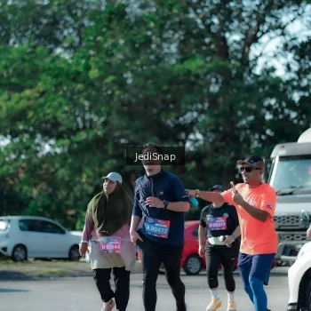 Runner Photo 3976954