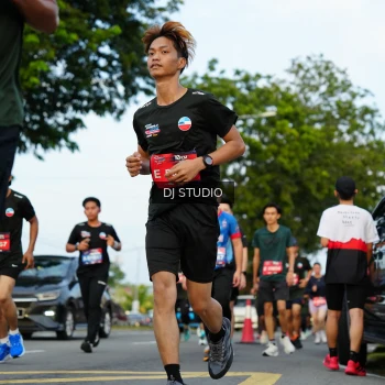 Runner Photo 3977003