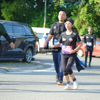 Runner Photo 3977005
