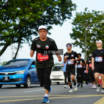 Runner Photo 3977202