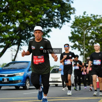 Runner Photo 3977215