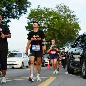 Runner Photo 3977523