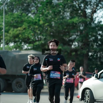Runner Photo 3977636