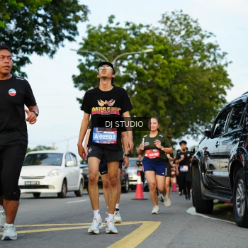 Runner Photo 3977642
