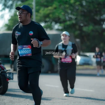 Runner Photo 3977706