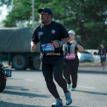 Runner Photo 3977723