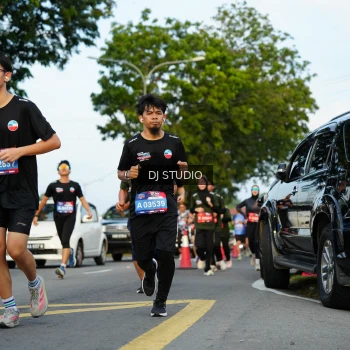 Runner Photo 3977739