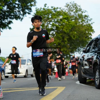 Runner Photo 3977751