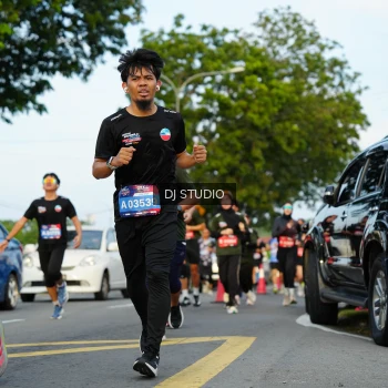 Runner Photo 3977763
