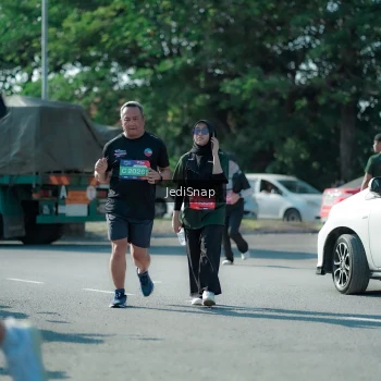 Runner Photo 3977773