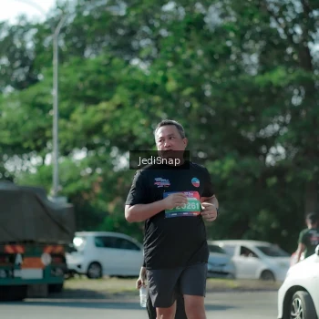 Runner Photo 3977776