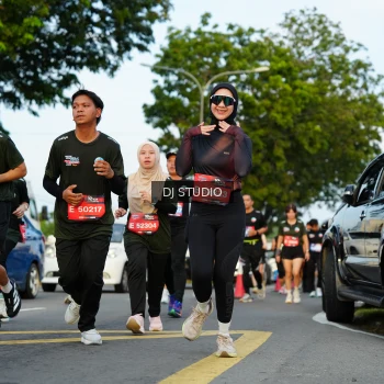 Runner Photo 3977844
