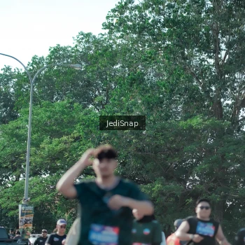 Runner Photo 3977894