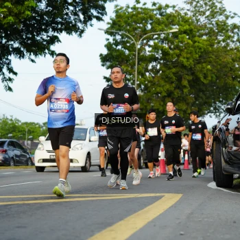 Runner Photo 3977989