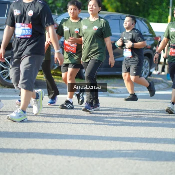 Runner Photo 3977990