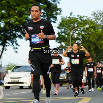 Runner Photo 3977996