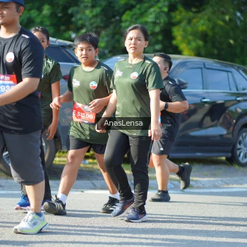Runner Photo 3978003
