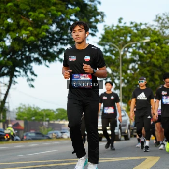 Runner Photo 3978172