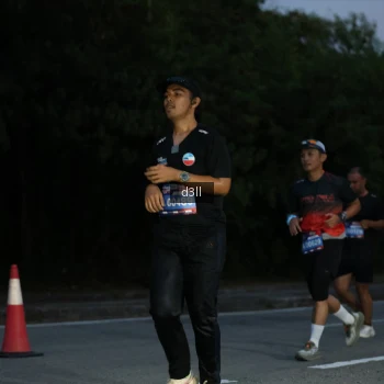 Runner Photo 3978553