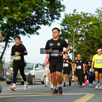 Runner Photo 3978650