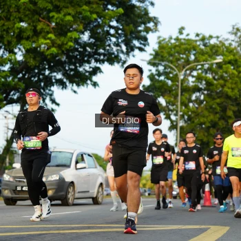 Runner Photo 3978657