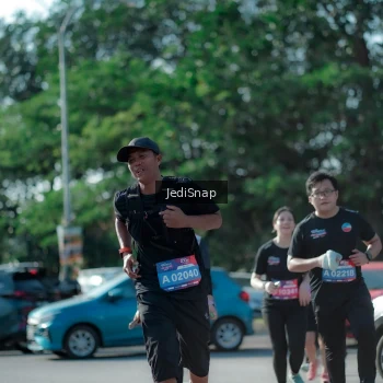 Runner Photo 3978663