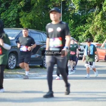 Runner Photo 3978672