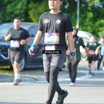 Runner Photo 3978675