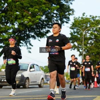 Runner Photo 3978677