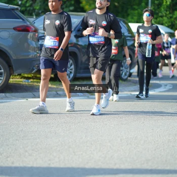 Runner Photo 3978824