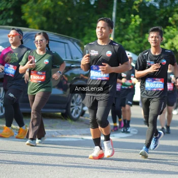 Runner Photo 3979666