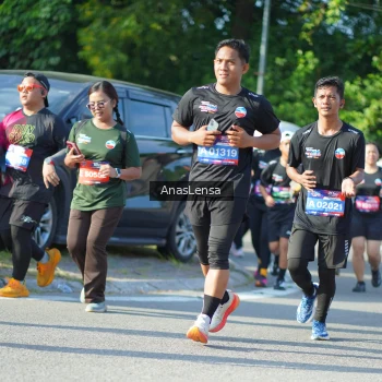 Runner Photo 3979676