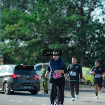 Runner Photo 3979825