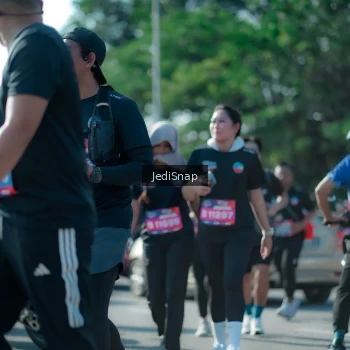 Runner Photo 3979996