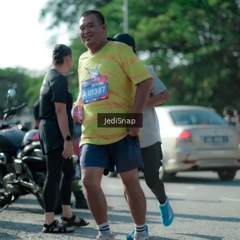 Runner Photo 3980021