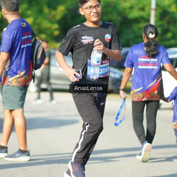 Runner Photo 3981004