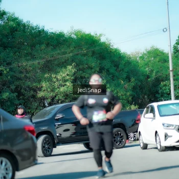 Runner Photo 3981018