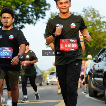 Runner Photo 3981040