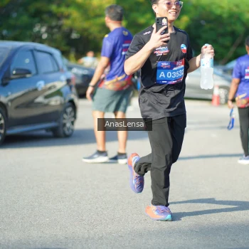Runner Photo 3981084